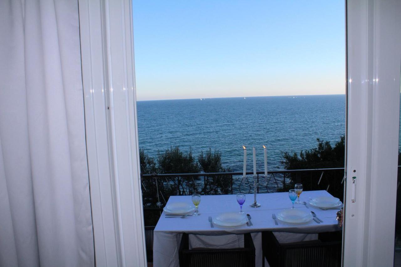CONCA VERDE BEACHFRONT LITTLE VILLA c21- jacuzzi pool Marina dʼMarina dʼAndora Exterior foto