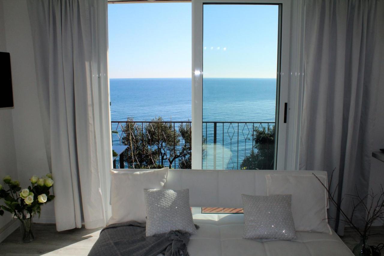 CONCA VERDE BEACHFRONT LITTLE VILLA c21- jacuzzi pool Marina dʼMarina dʼAndora Exterior foto