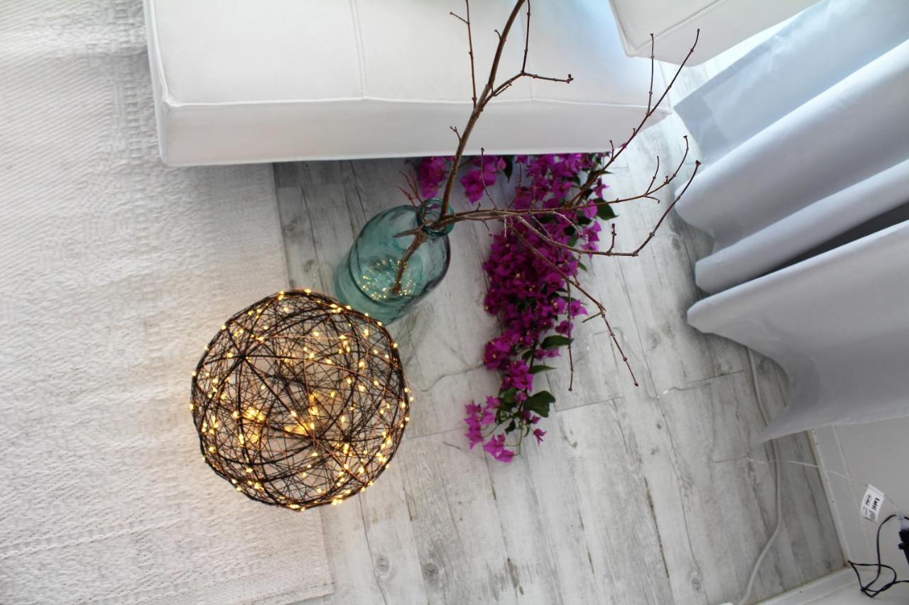 CONCA VERDE BEACHFRONT LITTLE VILLA c21- jacuzzi pool Marina dʼMarina dʼAndora Exterior foto