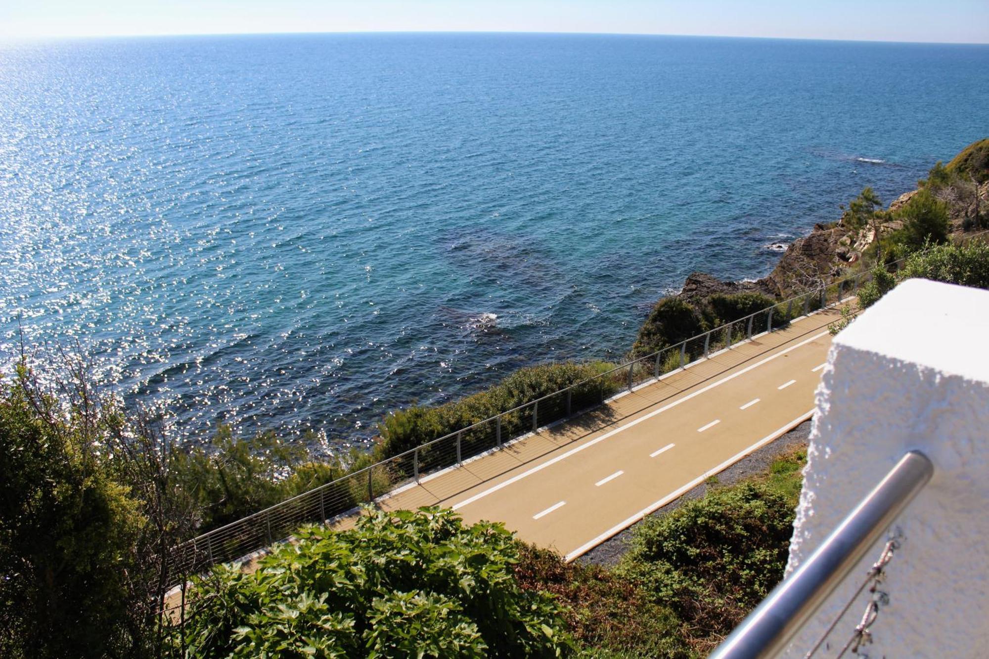 CONCA VERDE BEACHFRONT LITTLE VILLA c21- jacuzzi pool Marina dʼMarina dʼAndora Exterior foto